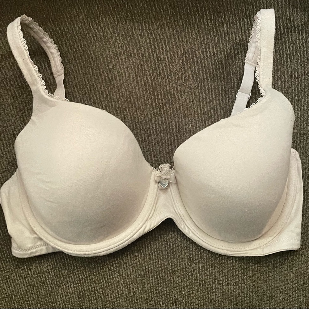 Victoria’s Secret bra